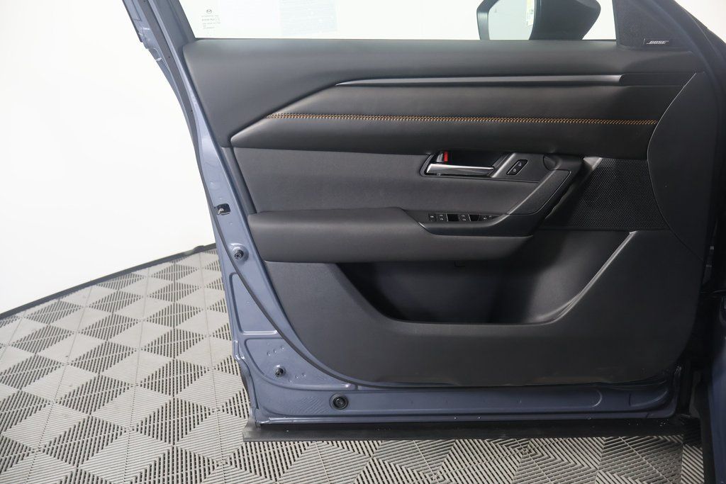 Thumbnail: 2025 Mazda CX-50 - 7