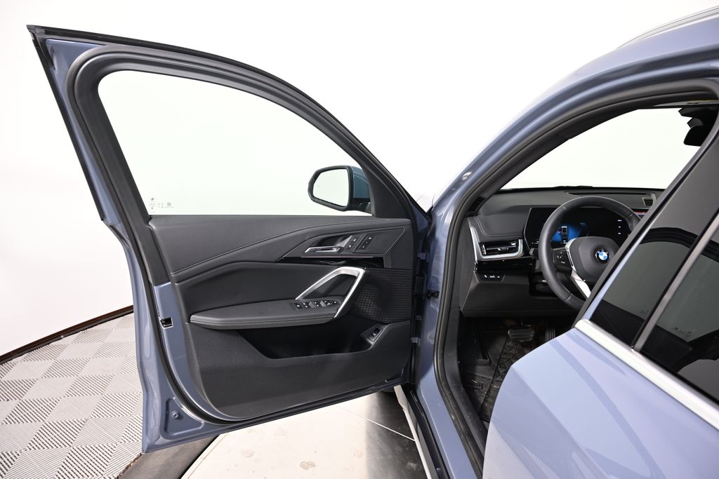 Thumbnail: 2026 BMW X1 - 21