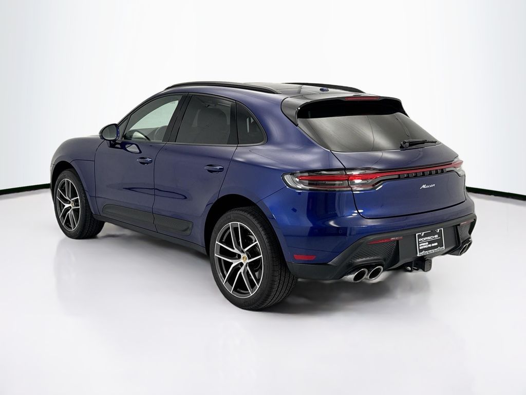 Thumbnail: 2024 Porsche Macan - 3
