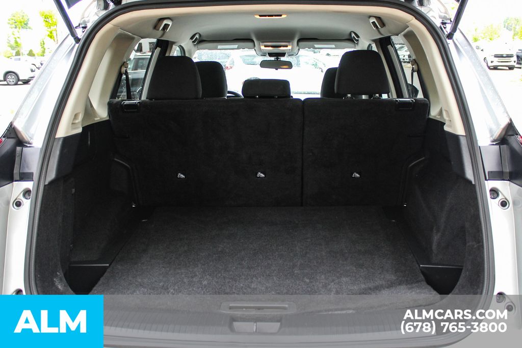 Used 2024 Silver Nissan S image 21