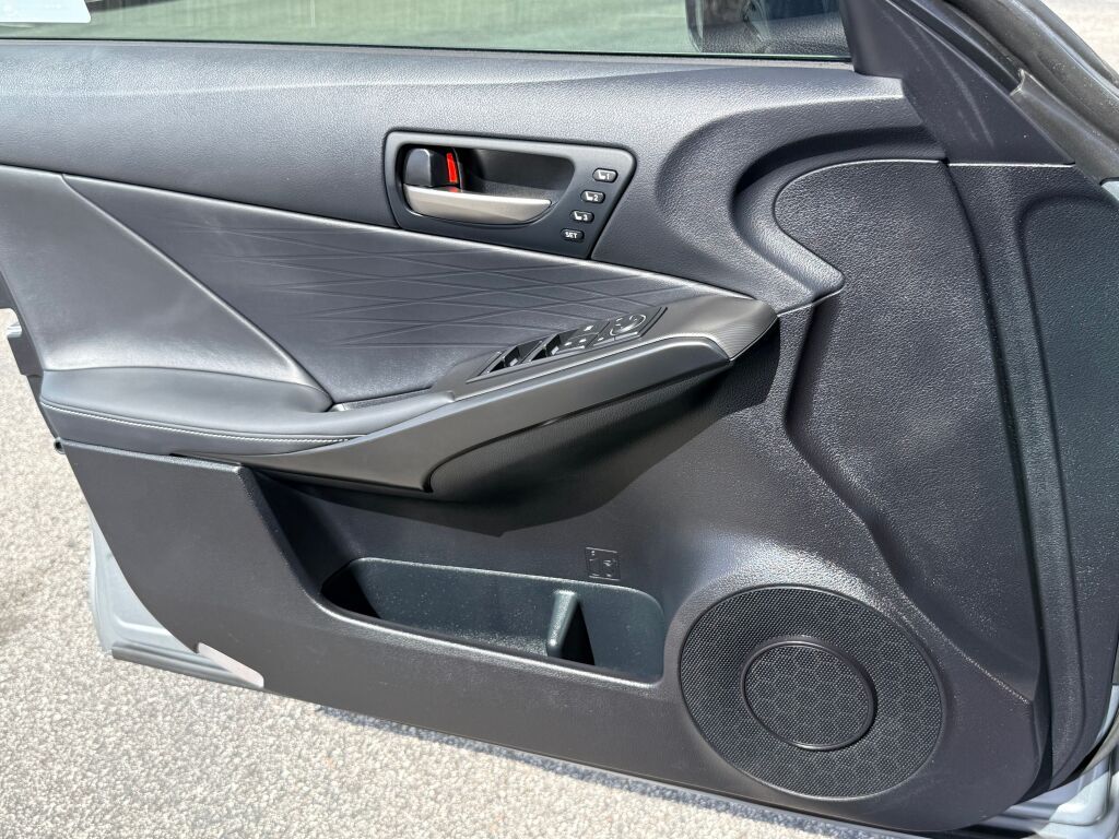 Thumbnail: 2023 Lexus IS - 21