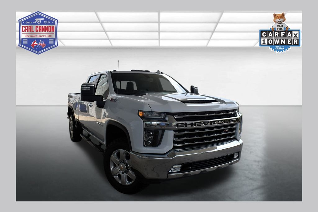 Summit White 2021 Chevrolet Silverado 2500HD Pickup Truck Four-Wheel Drive 6-Speed Automatic
