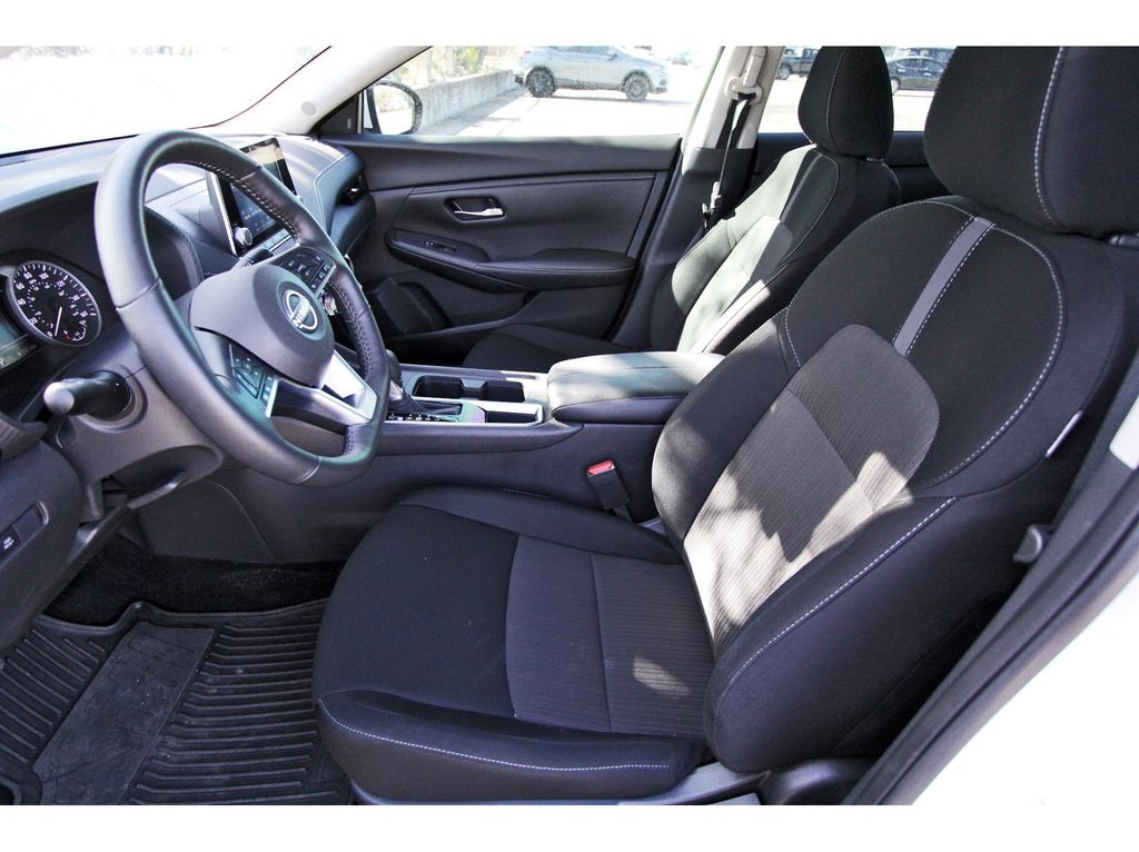 2025 Nissan Sentra SV - 5