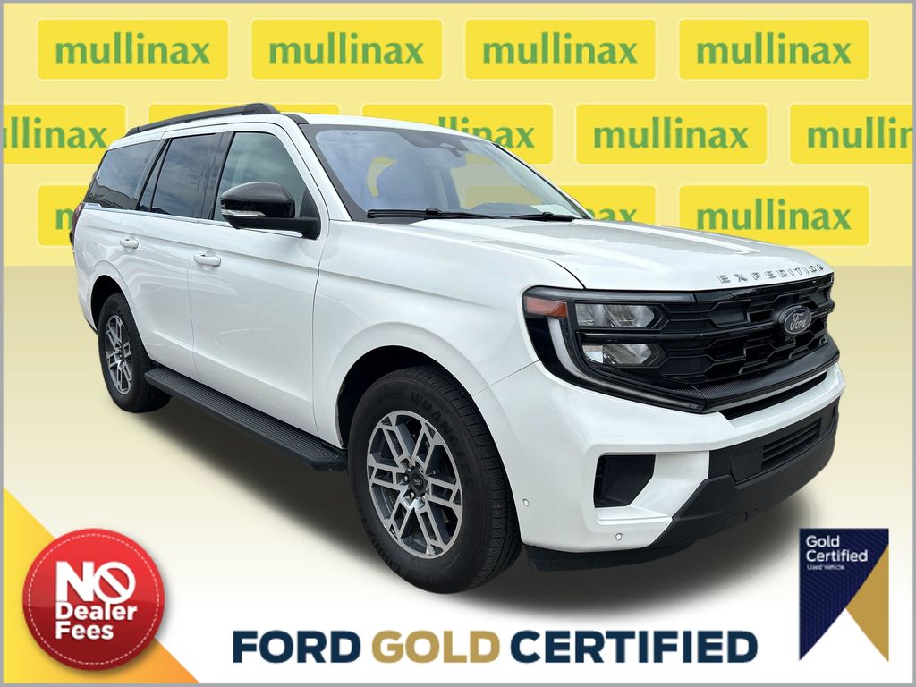 Star White Metallic Tri-Coat 2025 Ford Expedition SUV / Crossover 4X2 Automatic