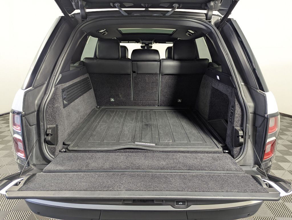 2018 Fuji White Land Rover Range Rover 5.0L V8 Supercharged 4X4 SUV