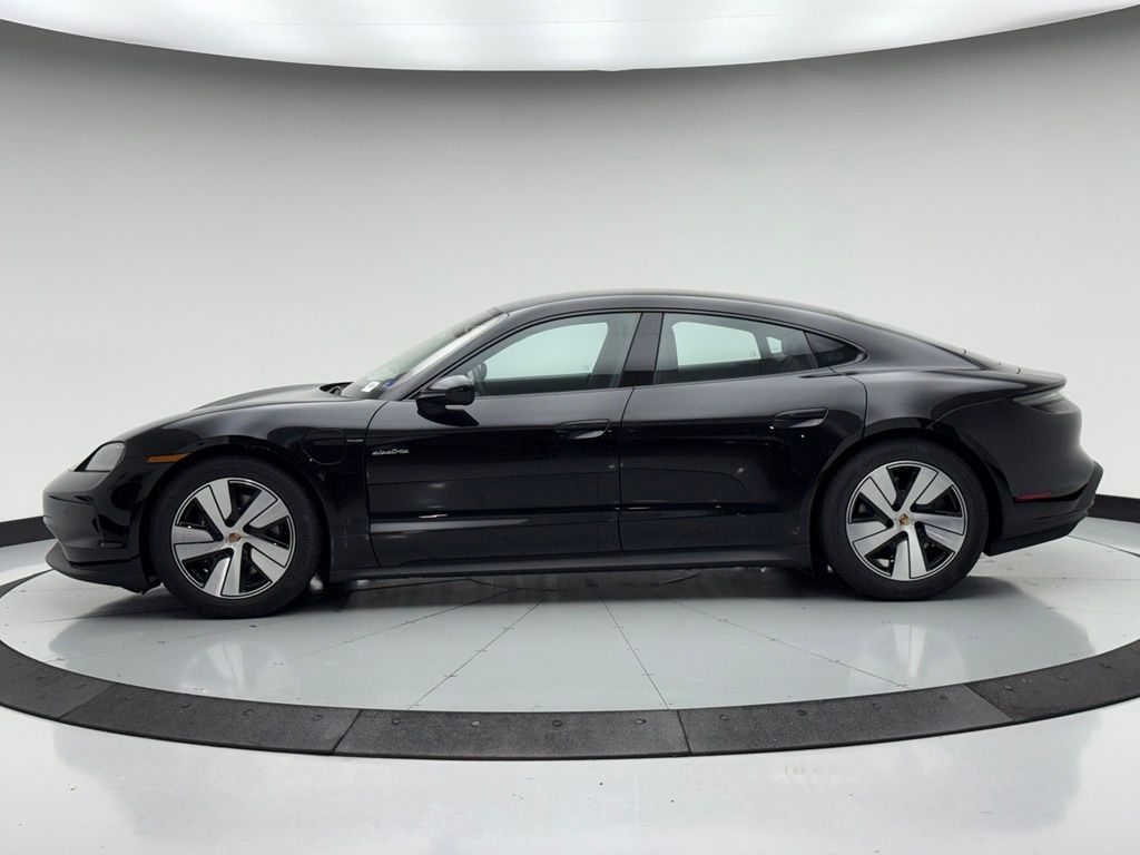 Thumbnail: 2026 Porsche Taycan - 2