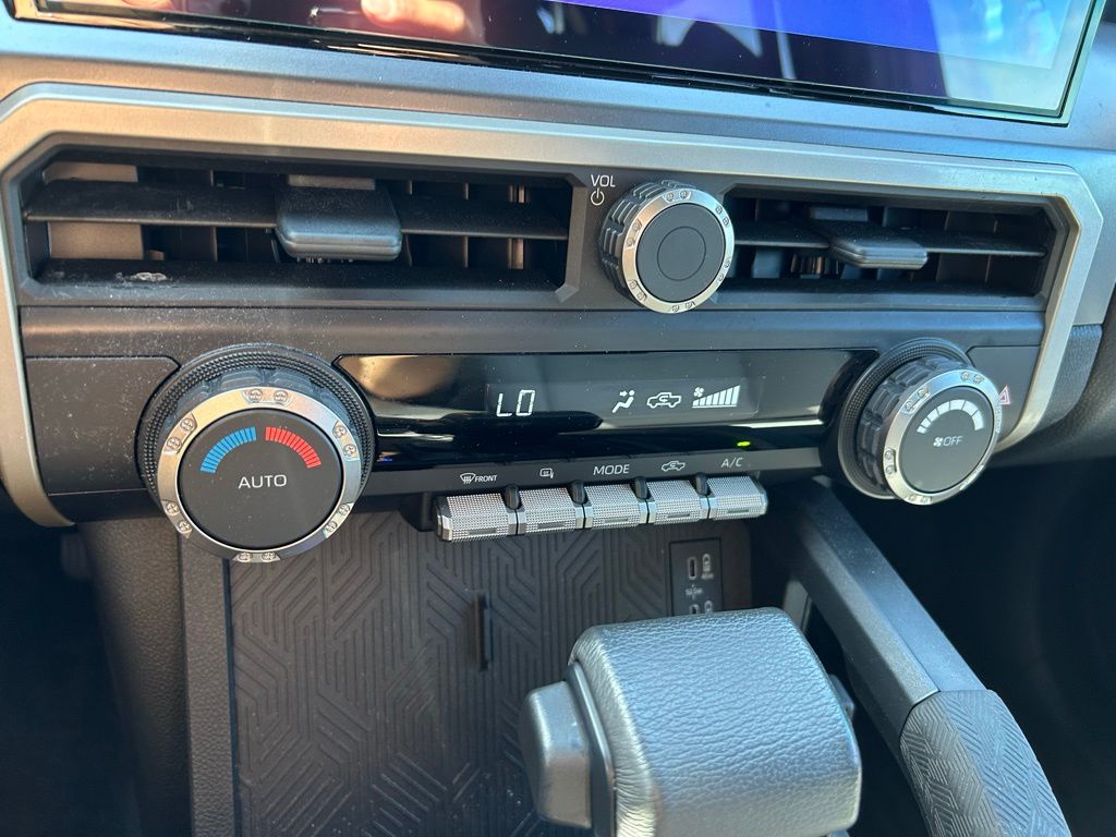 Thumbnail: 2024 Toyota Tacoma - 26