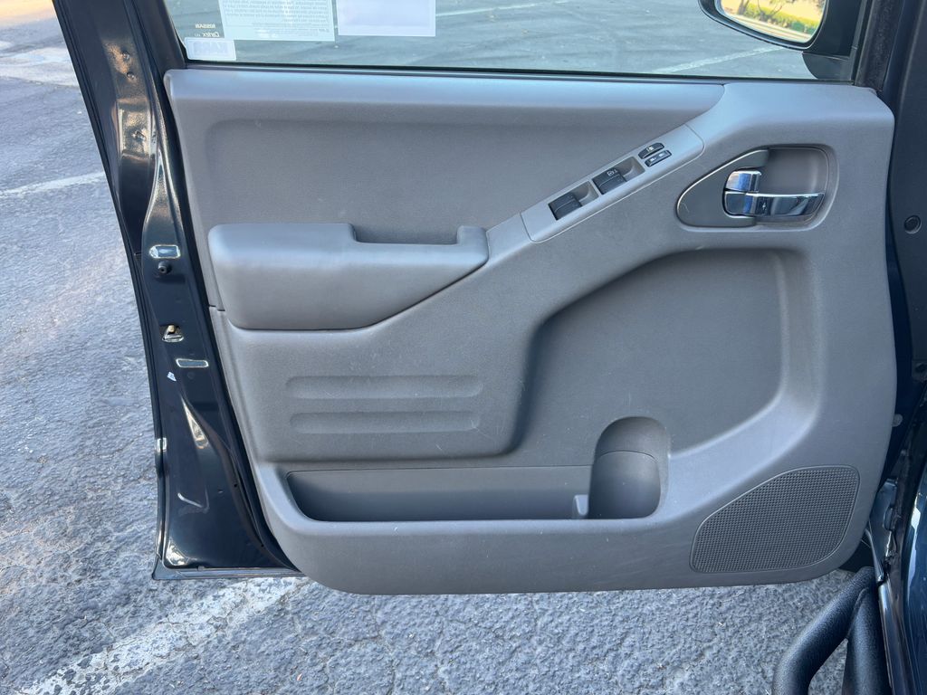 Thumbnail: 2018 Nissan Frontier - 24