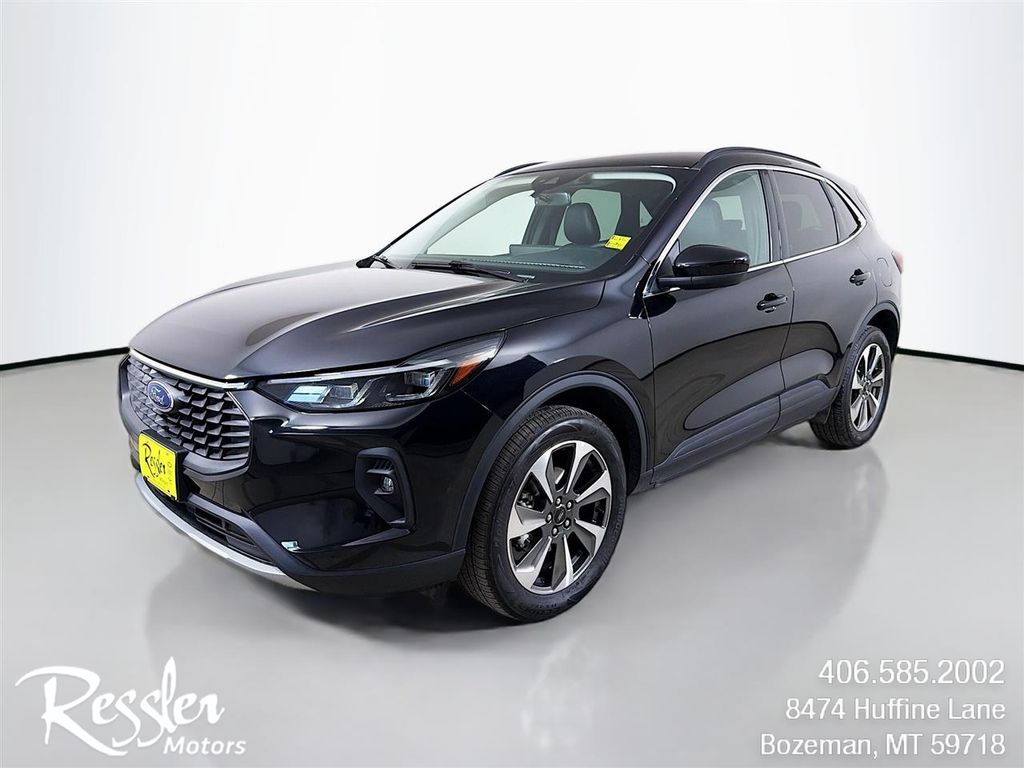  2025 Ford Escape Platinum AWD   