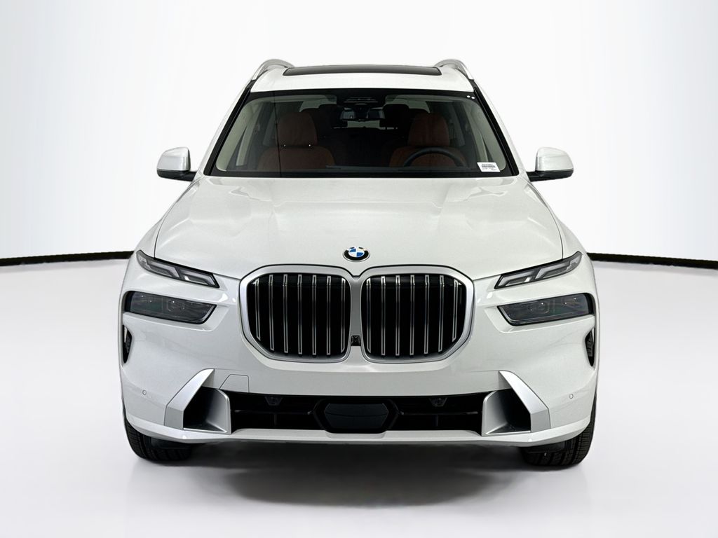 Thumbnail: 2027 BMW X7 - 2