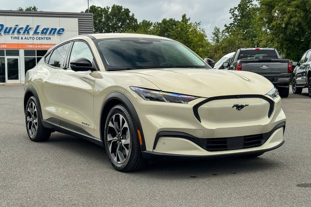 2025 Ford Mustang Mach-E Select AWD
