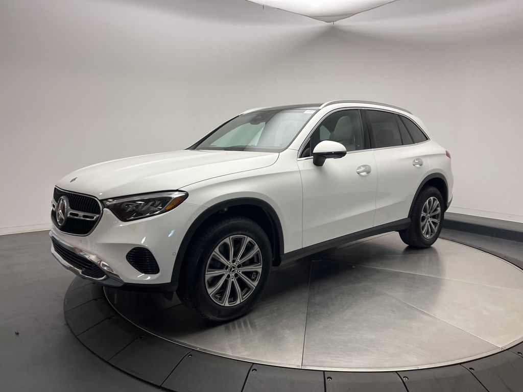 Thumbnail: 2026 Mercedes-Benz GLC - 3