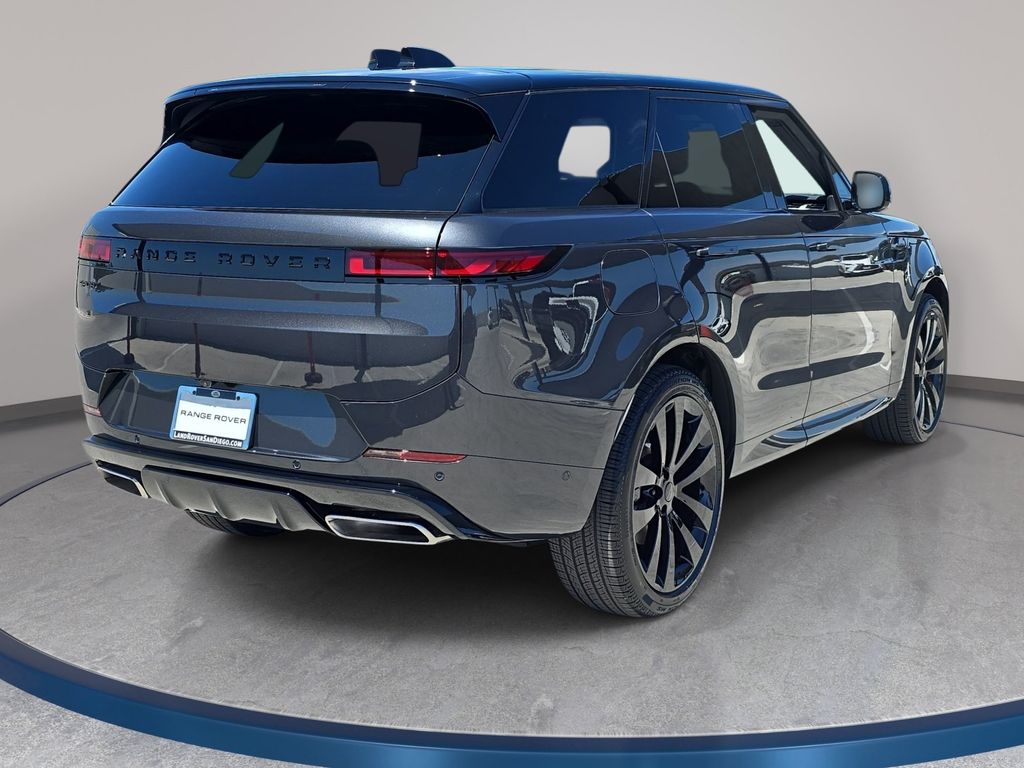 New 2026 Gray Land Rover Dynamic SE image 5