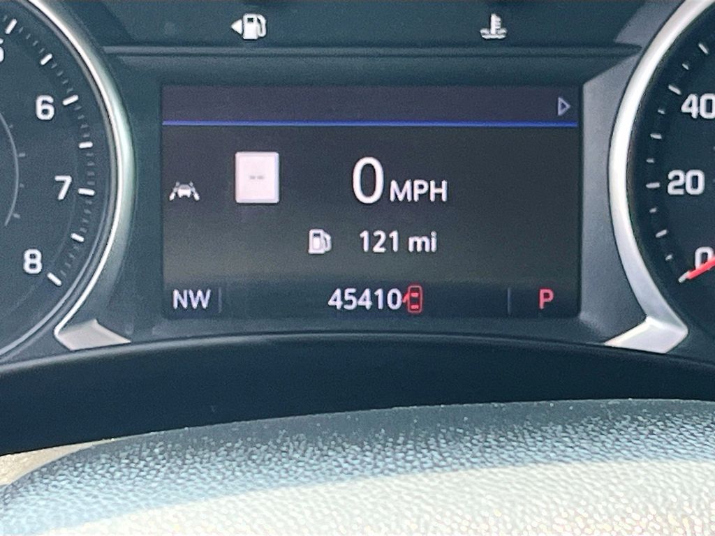 Used 2021 Black Chevrolet Premier image 12