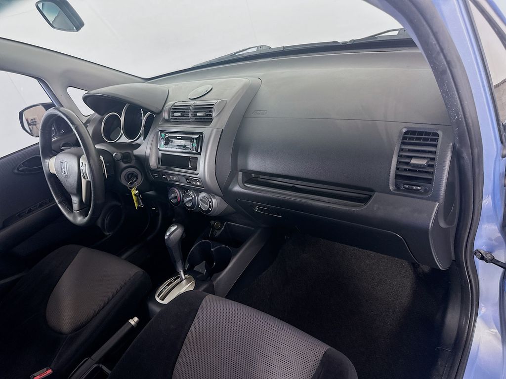 Thumbnail: 2008 Honda Fit - 25