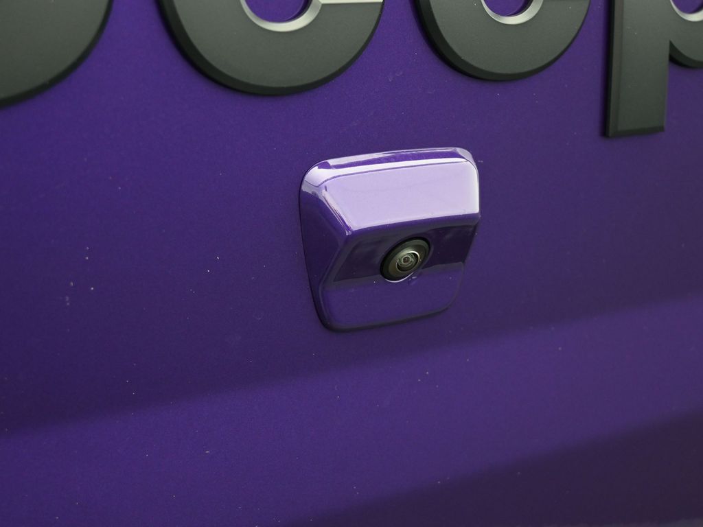 New 2026 reign Jeep Sport image 30