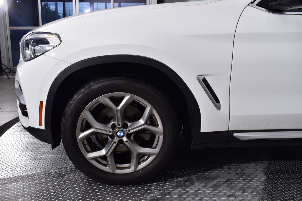 Thumbnail: 2021 BMW X3 - 9