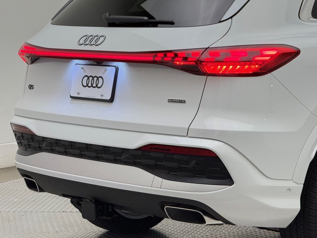 Thumbnail: 2025 Audi Q5 - 15