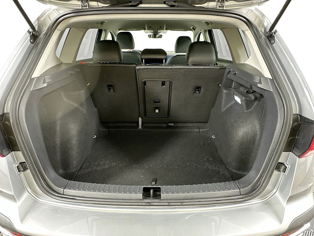 2024 Volkswagen Taos SE 26