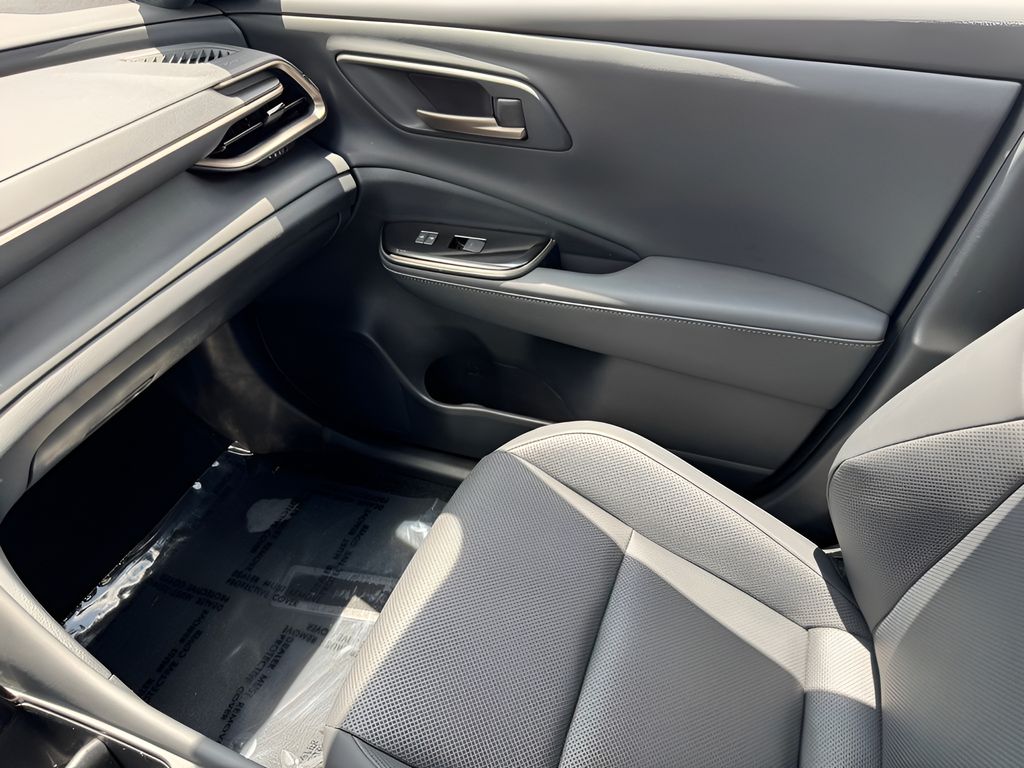 Used Car 2025 Toyota Crown Signia  Limited For Sale Under $50,000 In Austin, Texas