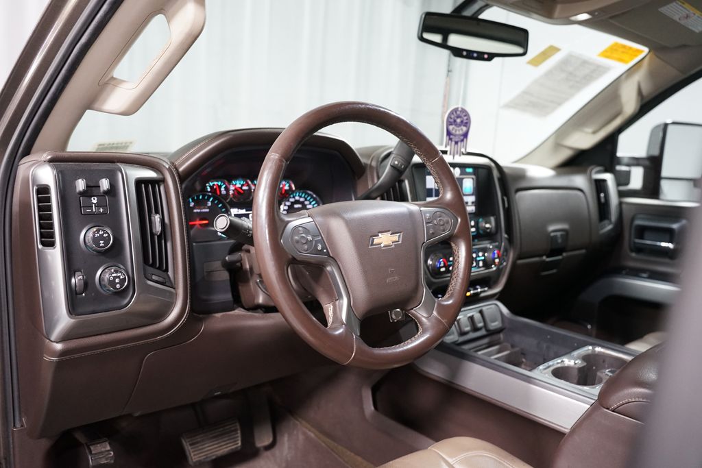 Thumbnail: 2015 Chevrolet Silverado 2500 - 7