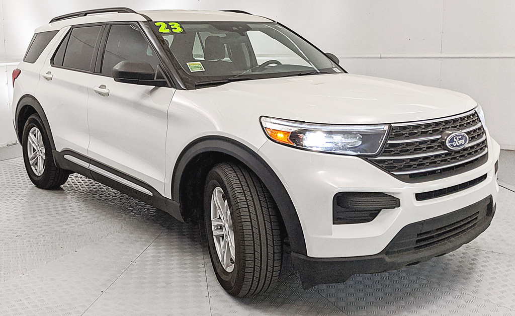 2023 Ford Explorer XLT RWD