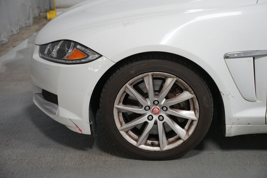 Thumbnail: 2012 Jaguar XF - 5