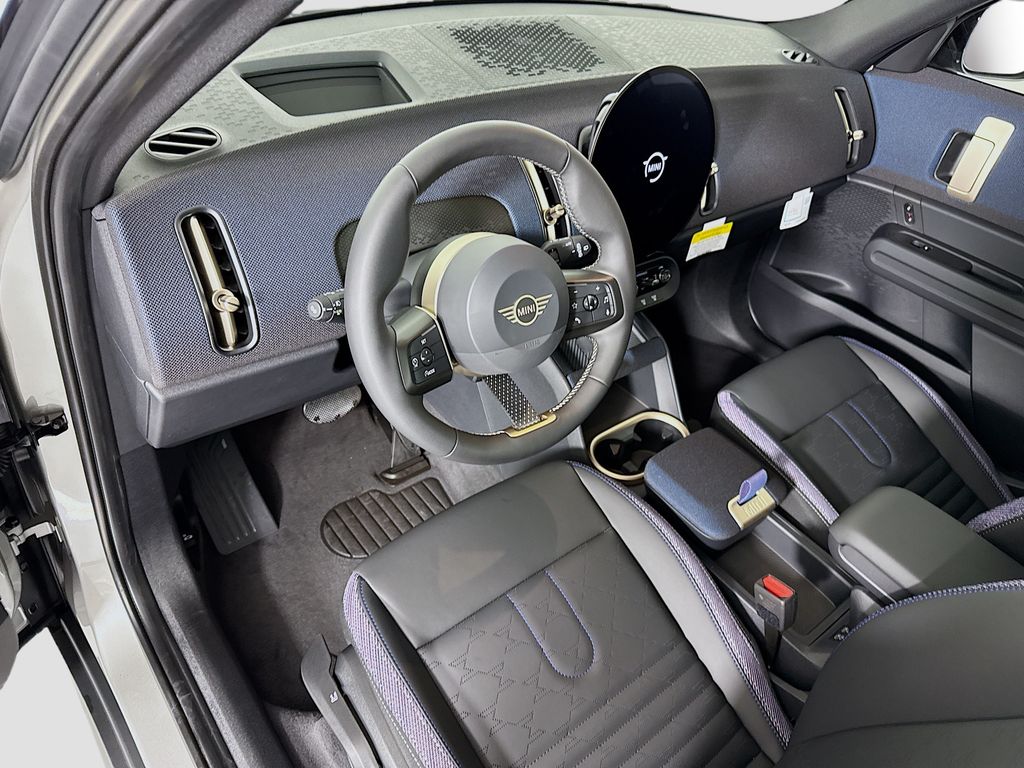 Thumbnail: 2027 MINI Cooper Countryman - 9