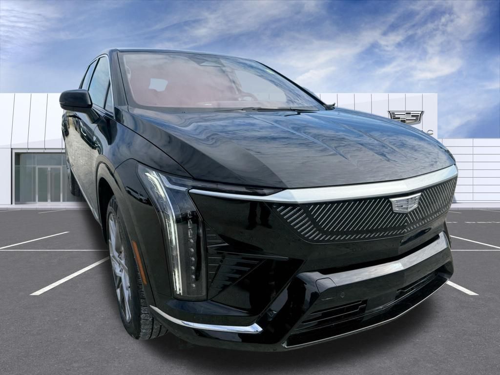 2025 Cadillac OPTIQ Luxury 2 AWD