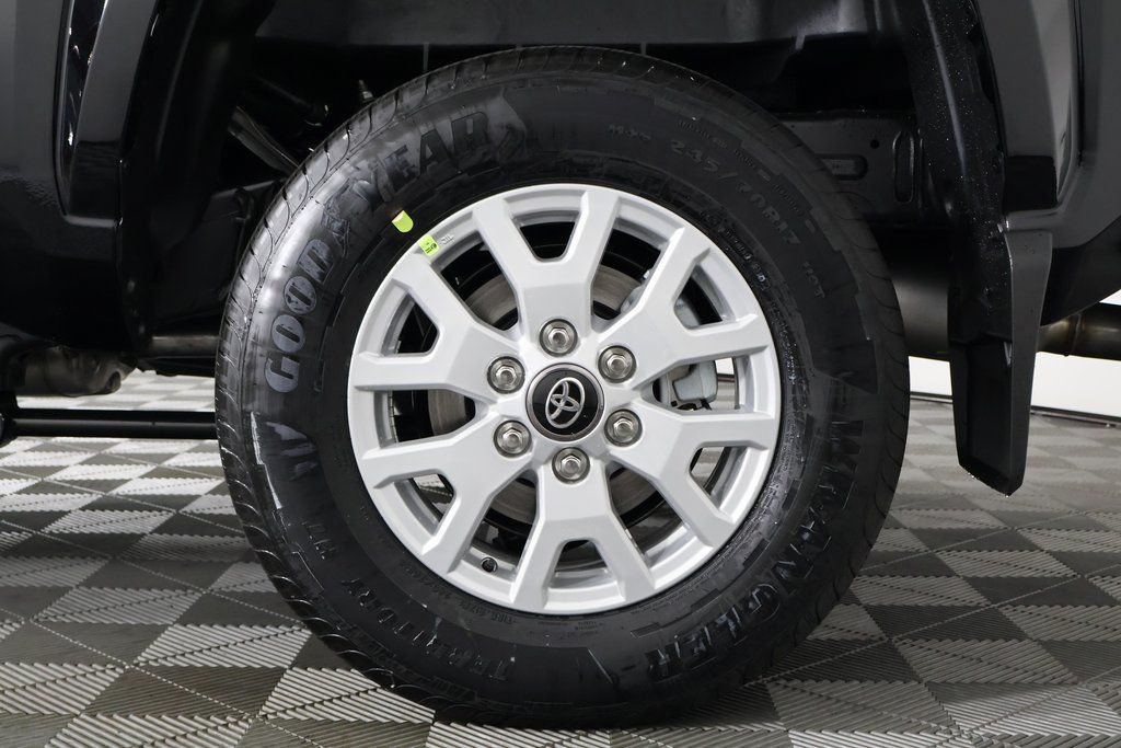 Thumbnail: 2025 Toyota Tacoma - 10