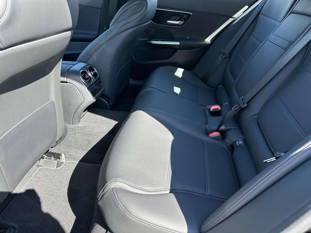 2025 Mercedes-Benz C-Class C 300 23