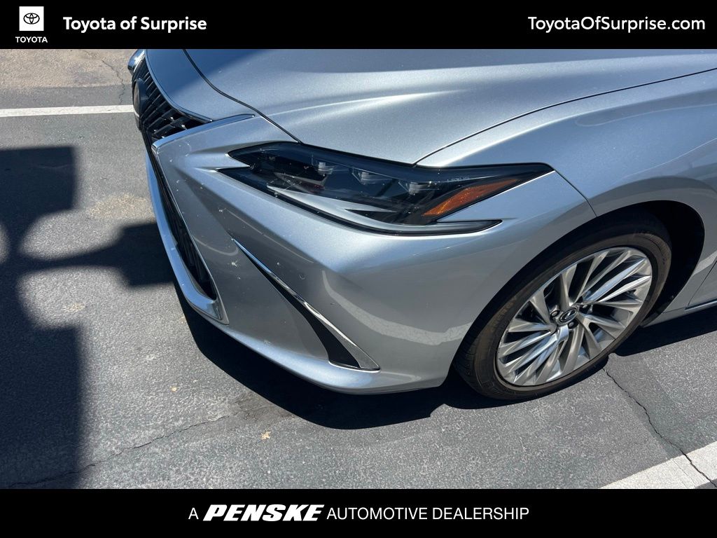 Thumbnail: 2023 Lexus ES - 1