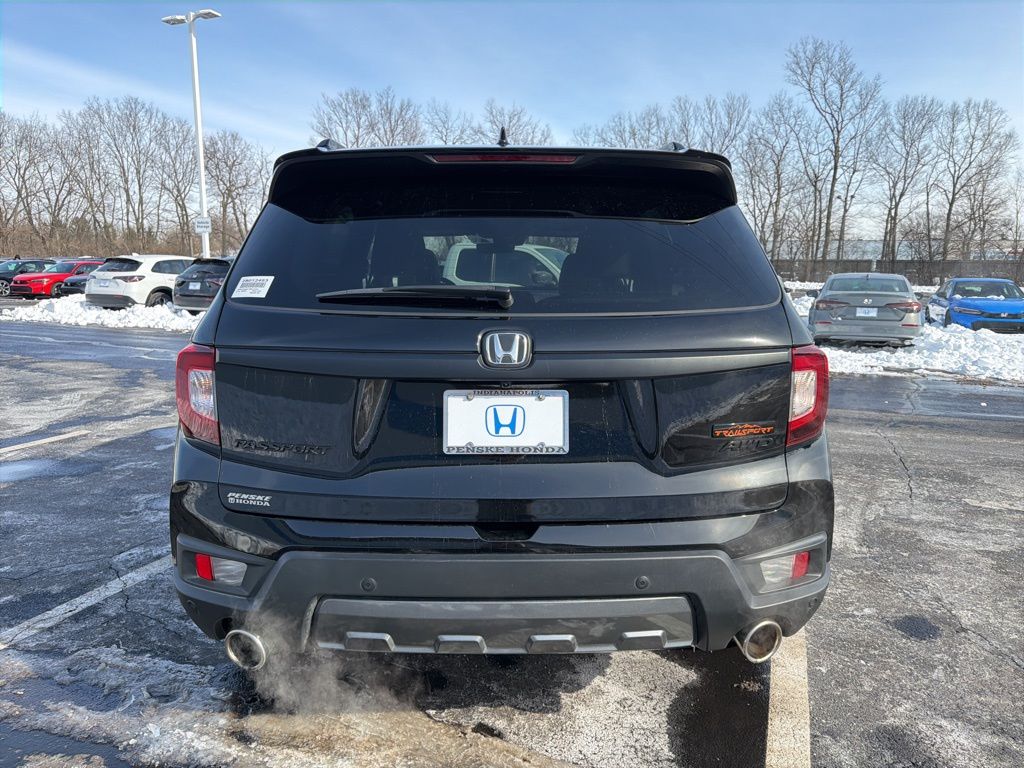 Thumbnail: 2023 Honda Passport - 4