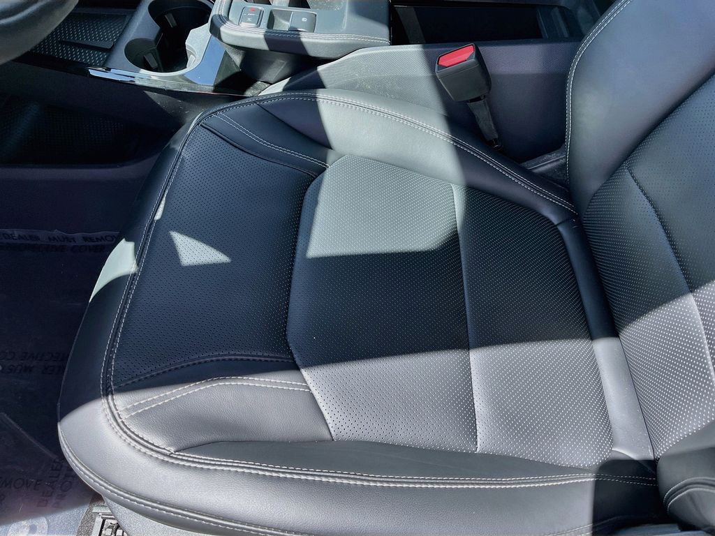 Used 2025 Gray Ford Premium image 20