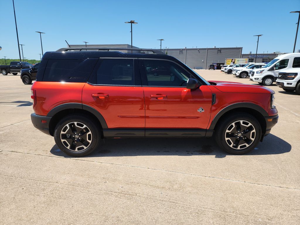 2024 Ford Bronco Sport Outer Banks photo