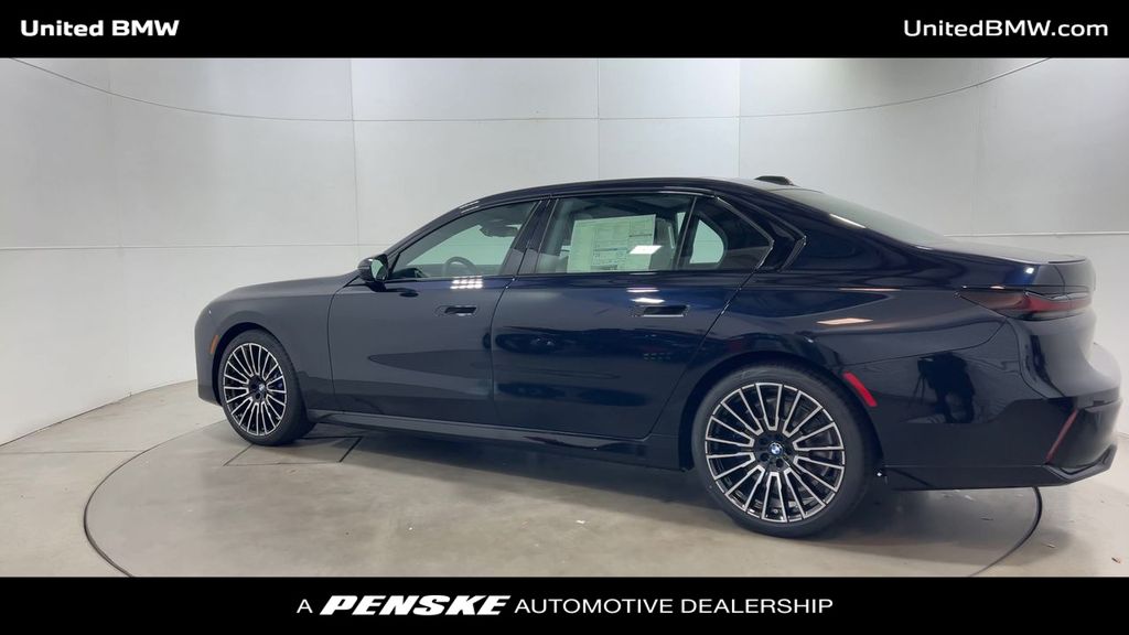 Thumbnail: 2025 BMW 7 Series - 6