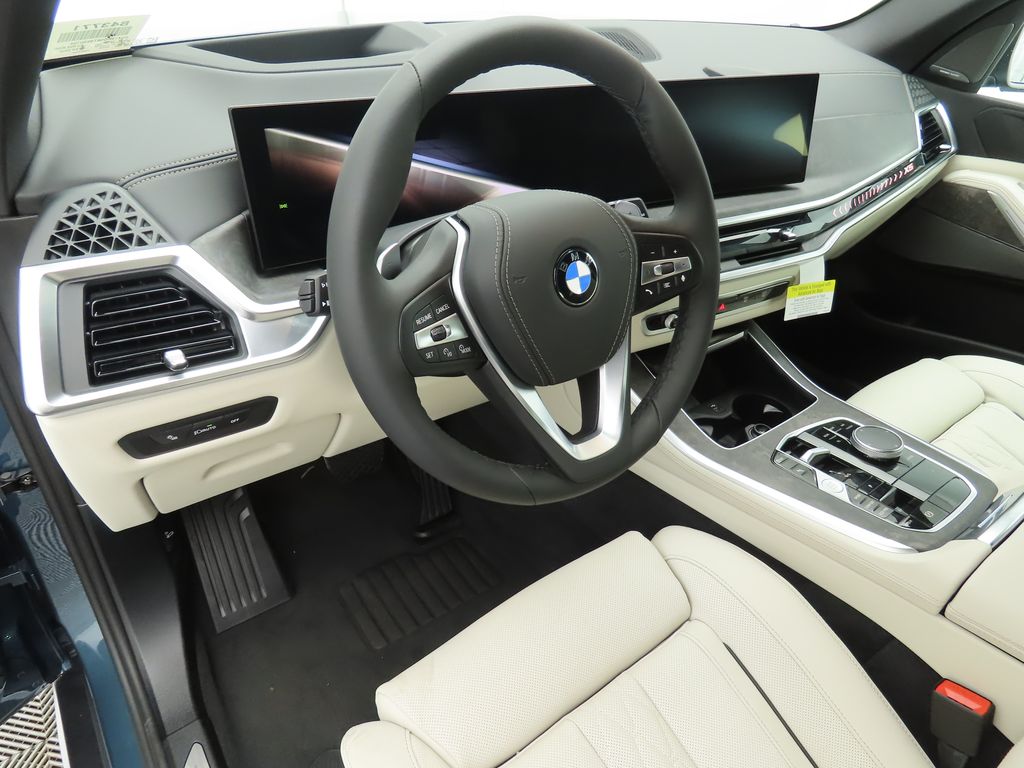 Thumbnail: 2026 BMW X5 - 9