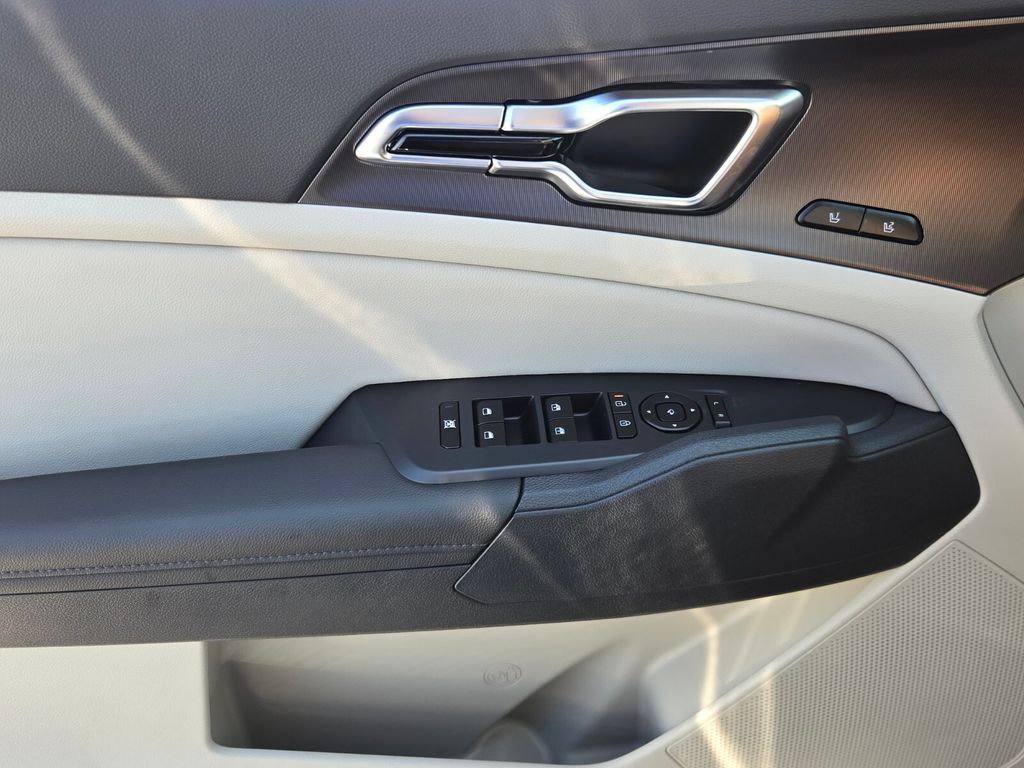 2027 Kia Sportage - $41,135
