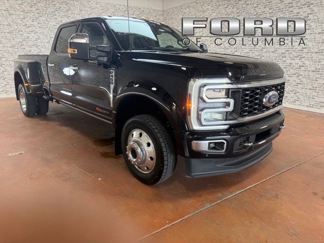  2024 Ford F-450 Super Duty Limited Crew Cab LB DRW 4WD   