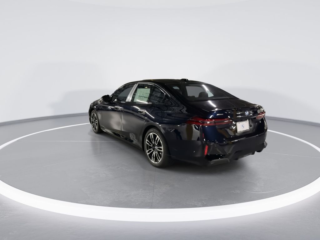 Thumbnail: 2026 BMW 5 Series - 6
