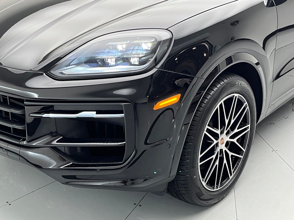 Thumbnail: 2026 Porsche Cayenne - 32