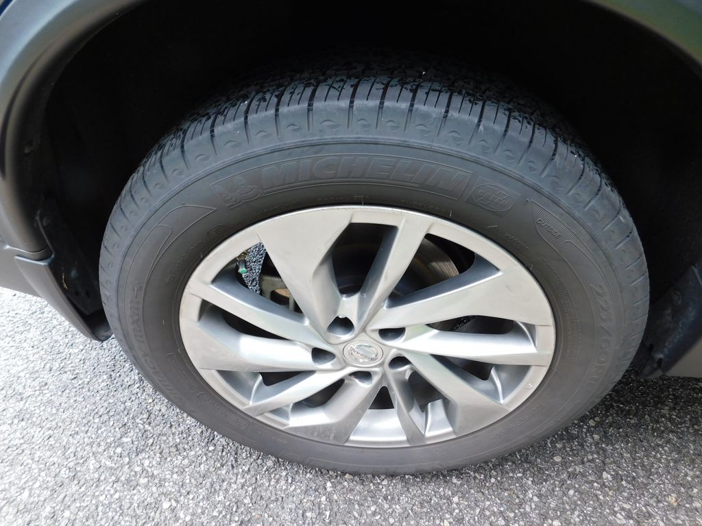 2014 Nissan Rogue SL 7