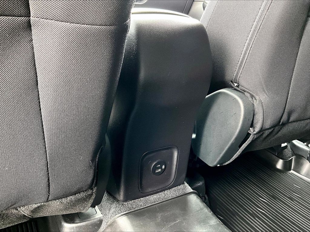 2022 Ford Escape — photo 28