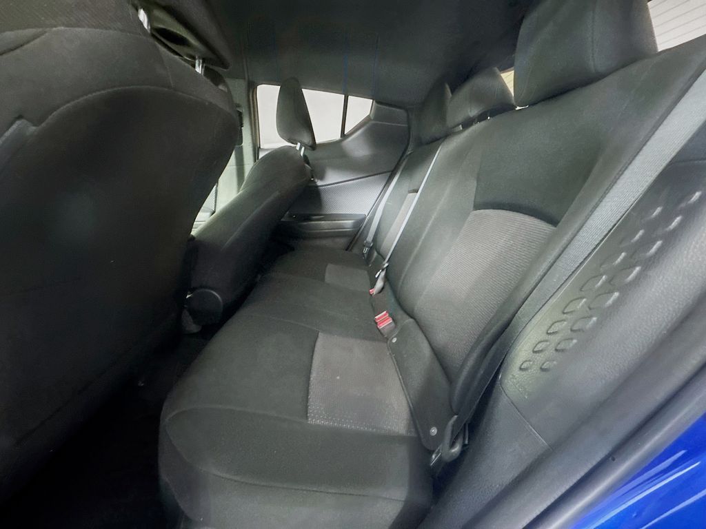 Used Car 2018 Toyota C-hr  Xle For Sale Under $20,000 In Austin, Texas