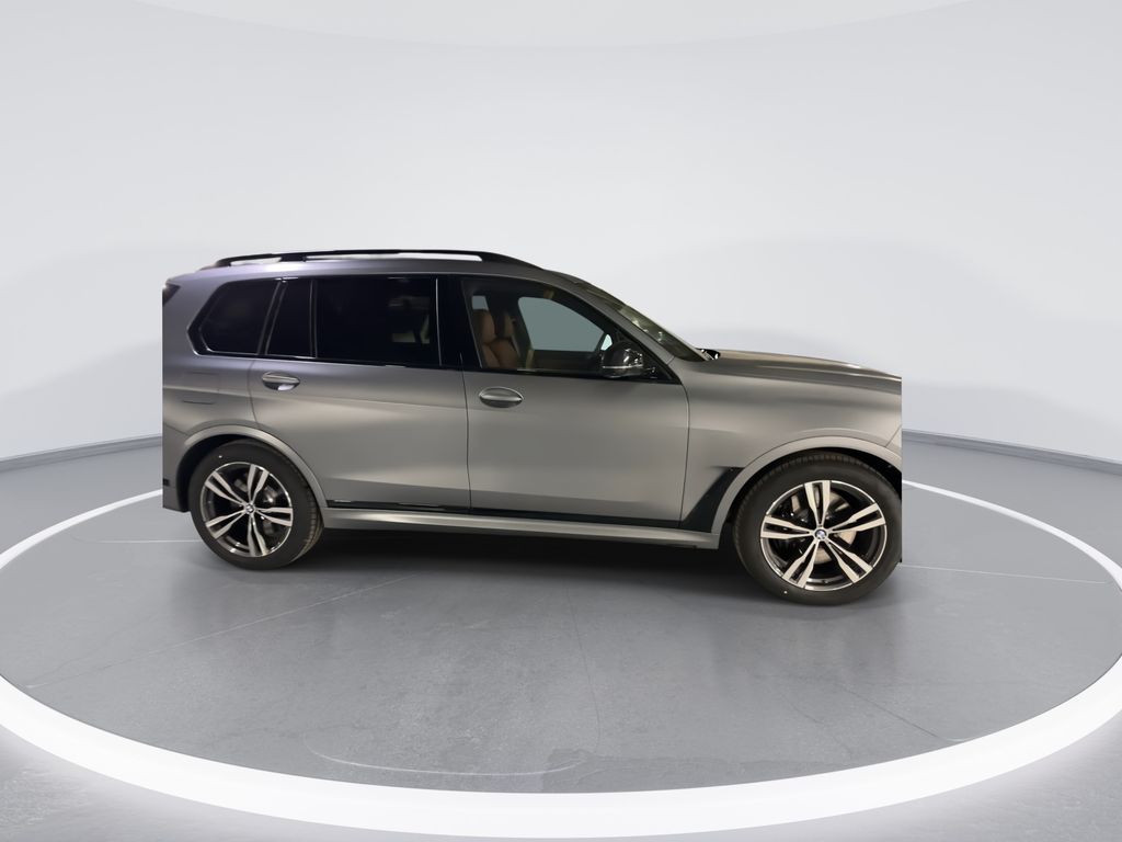 Thumbnail: 2026 BMW X7 - 9