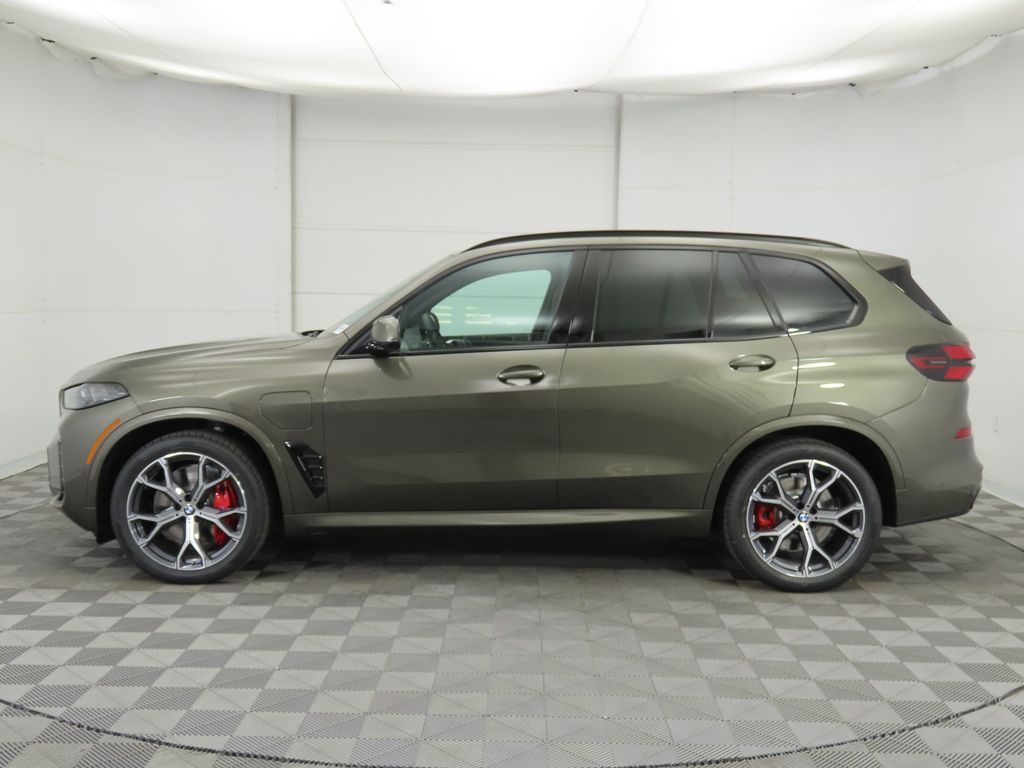 Thumbnail: 2026 BMW X5 - 8