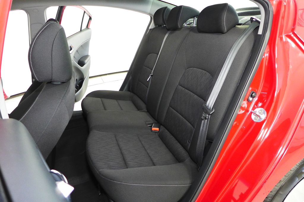 Thumbnail: 2016 Kia Forte - 20
