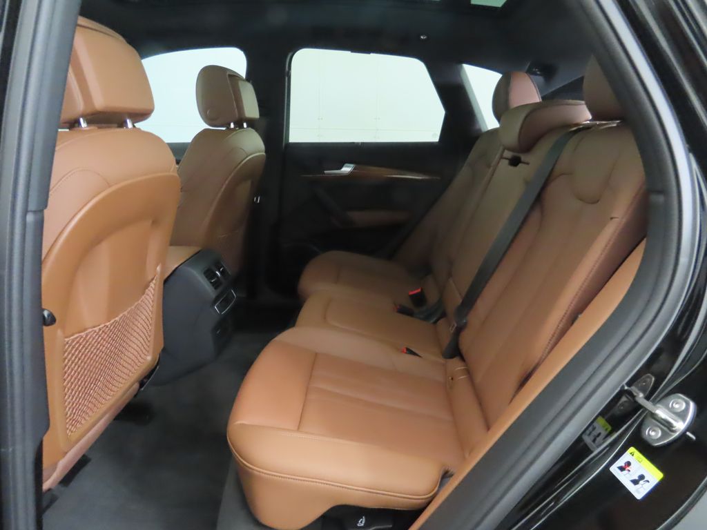 Thumbnail: 2023 Audi Q5 - 22