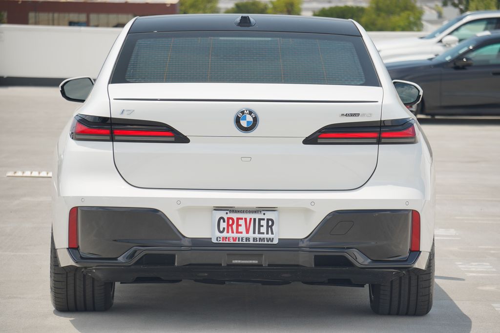 Thumbnail: 2025 BMW i7 - 6