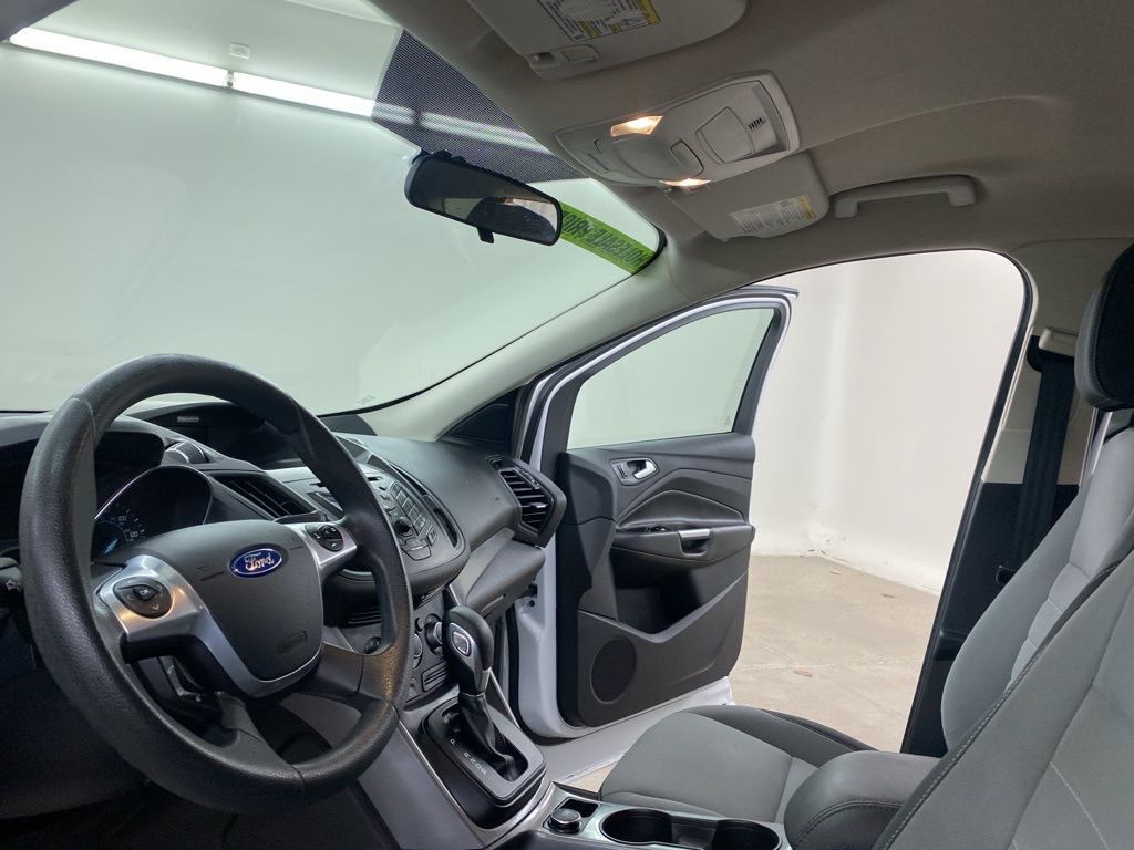 2016 Ford Escape SE photo